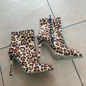 Leopard print booties size 10